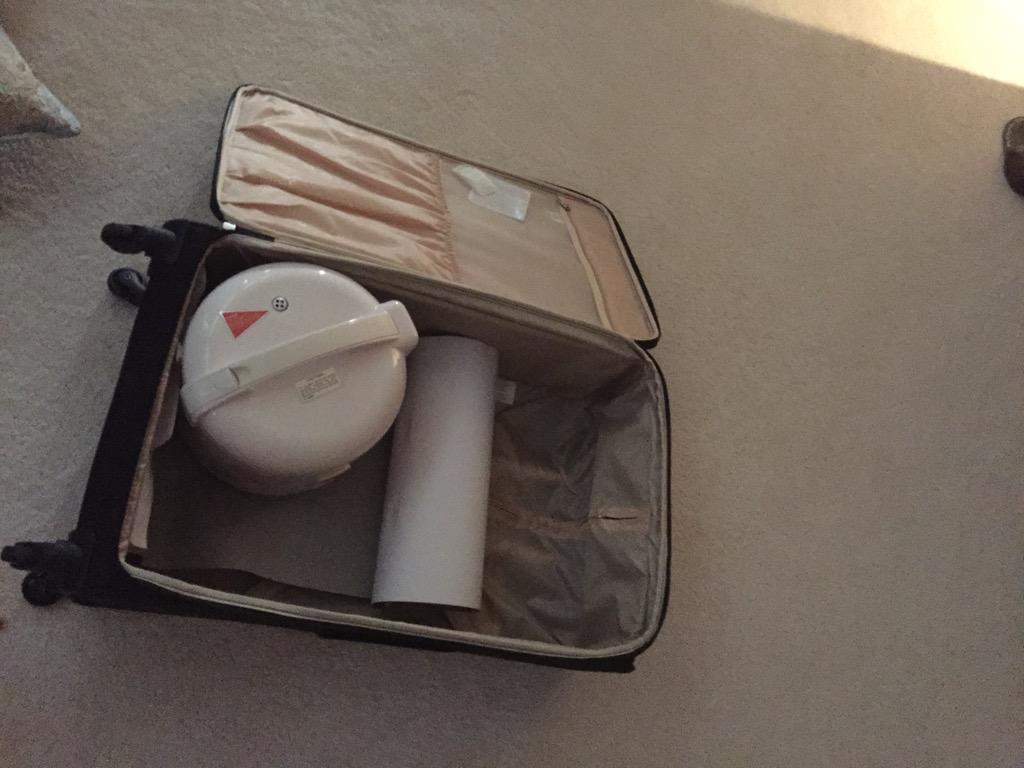 daaarebear's tweet image. How mom packs for Ohio😂 #asianmomprobs