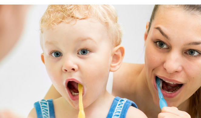 DrDinaKulik's tweet photo. Bathroom Battles In Deep Cleaning Teeth - Brushing Strategies #KidsHealth http://t.co/gvT3yQx8FS http://t.co/JrWEQgG00d