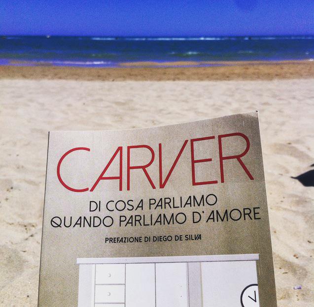 francesca_dst's tweet photo. #Libri belli per tutte le stagioni. @Einaudieditore #stoleggendo http://t.co/DJ8HDIa1yI