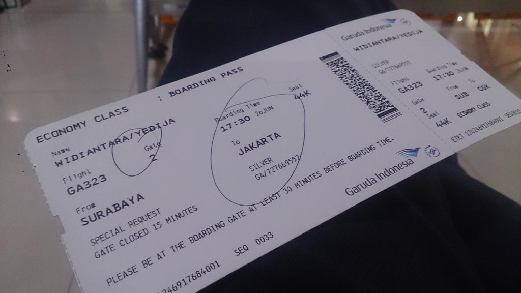 Winaswidiantara's tweet photo. 15 days trip... Goodbye bro @theo_GG13 @Yohanes_K_S http://t.co/nb3rQhPGwz
