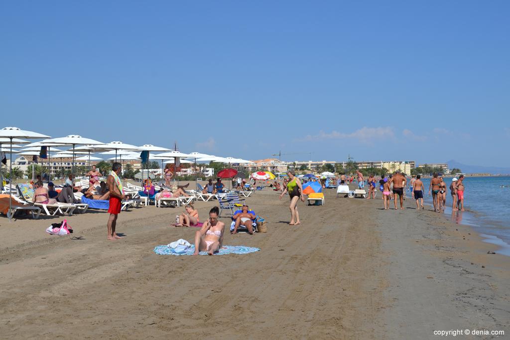 deniacom's tweet photo. Hoy comienza una ola de calor que se alargará hasta el martes >> http://t.co/T9UdKT6gCd http://t.co/EwyhteHqUw