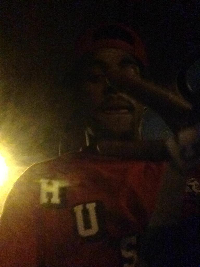 grind_st's tweet photo. @kianamariah shidddddd prolly hacked Blood I'm outta here folk folk http://t.co/XHlIgvF4qU