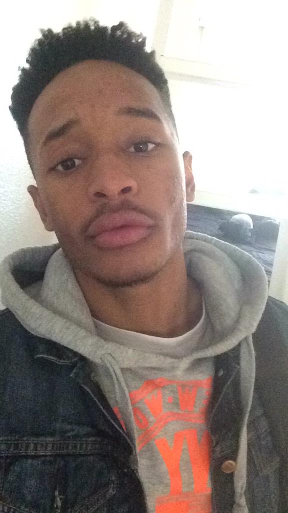 WADE08_'s tweet photo. Leave it short or let it grow #HelpMeFam http://t.co/RM11yAaHBn