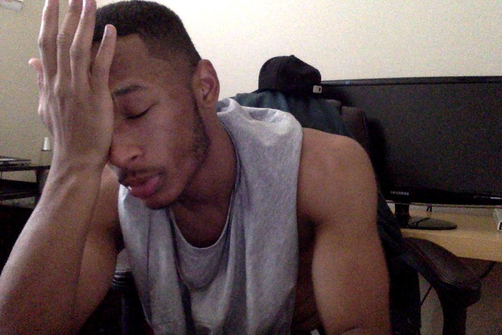 WADE08_'s tweet photo. Leave it short or let it grow #HelpMeFam http://t.co/RM11yAaHBn