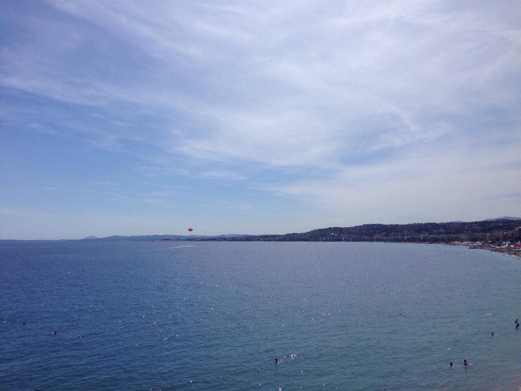 RossMcGoo's tweet photo. @HelenFJackson Could be worse ways to start your day #Nice #FrenchRiviera #Amazing #10YearAnniversary http://t.co/qO41Ilu7ID