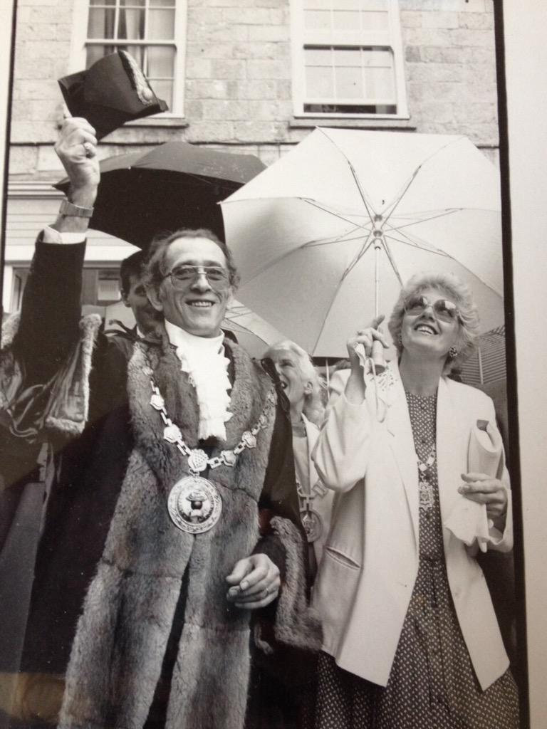 GeorgieHughes87's tweet photo. Happy #MazeyWeekend to my Cornish friends&http://t.co/ZNVMCJgiac is a pic of my grandad as mayor on the 1st Mazey day http://t.co/1mVbY6NPaq