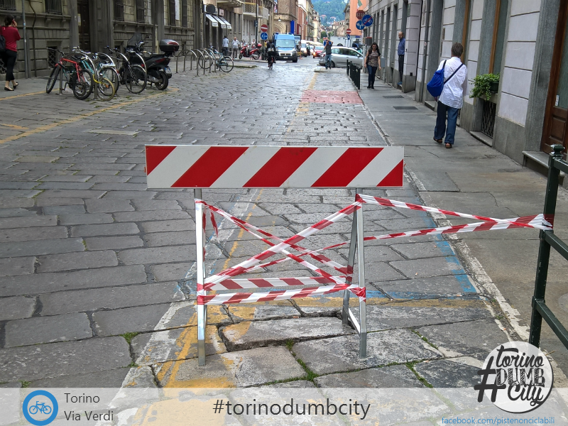 NonCiclabili's tweet photo. #Torino, via Verdi - Manco il Papa c'è riuscito a fare il miracolo!
#torinodumbcity https://t.co/zOg8Pa5cmr http://t.co/hrgFWkzYj1