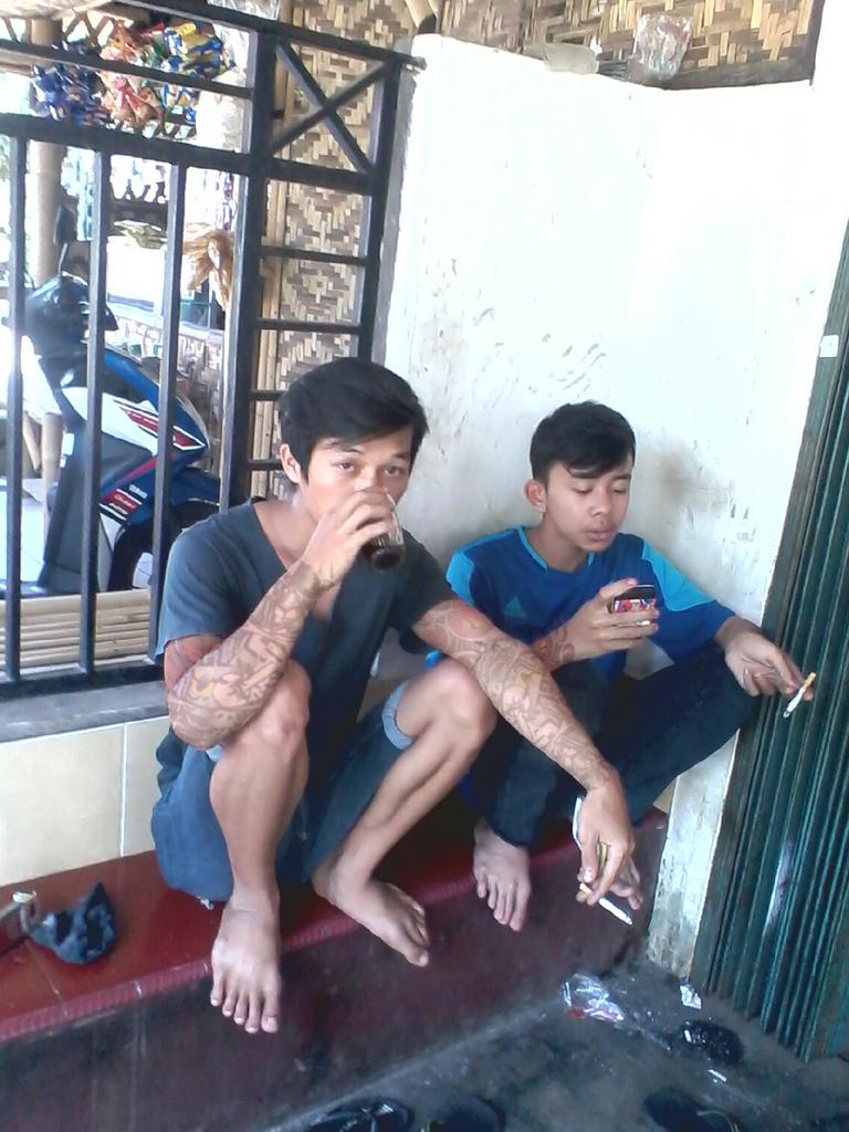 OnadioPw's tweet photo. Ngopi @Dadanku36206340 http://t.co/lpljje5dae