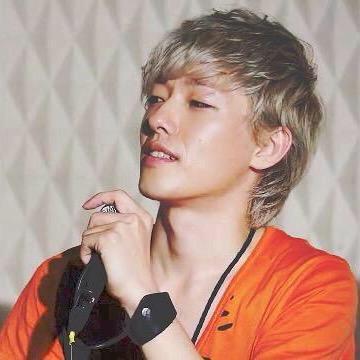 なつみ イケメンだと思うバンドのボーカル載せて 100rtめざす もちのろんspyairのike みなさんrtよろしくです O ﾟ ﾟ O Http T Co 5jvlts3ktu