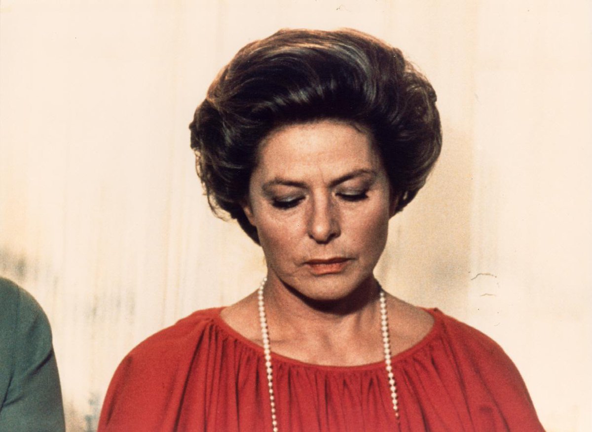 #아트하우스모모 #북유럽_연극영화_특별전 둘째날, #잉마르_베리만 실내극 미학의 정점,#잉그리드_버그만 암투병중에 완성한 유작<#가을소나타>오늘...