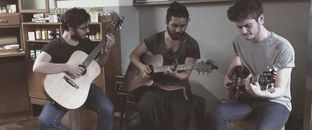 Amazing night yesterday! A trio amongst the bubbles! Lemon gardens, arbours, sunshine, rainy days... magic!