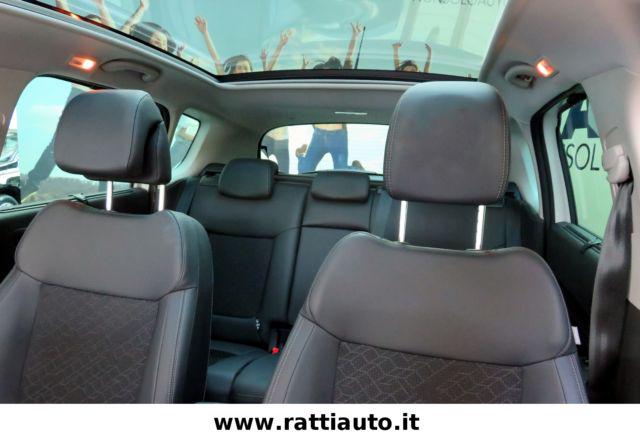 rattix_it's tweet photo. #Peugeot3008 Allure: http://t.co/fbqUUSfJhp Con cambio automatico, tetto panoramico e navigatore. Offerta #RattiAuto http://t.co/Udq4LKNMBU