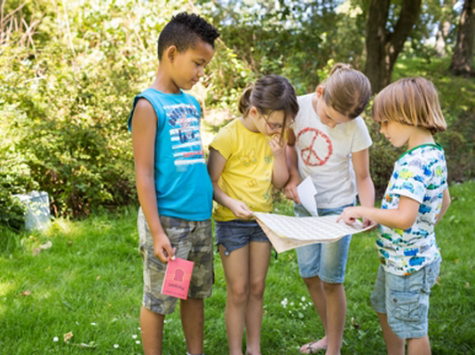 veiling's tweet photo. Op zoek naar een activiteit voor de kids? Maak nu zelf je eigen coole speurtocht met deze set. http://t.co/tZ7c6IY137 http://t.co/wrGv0L1oLm