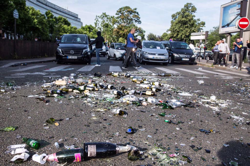 If you're going to riot. Do it like the French do, with champagne-bottle-as-weapon class. #uber #riot #france