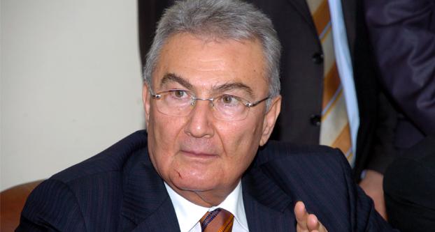 _7yirmidort's tweet photo. #chp den #denizbaykal meclis başkanlığı için ziyaretlere başladı http://t.co/NXf2z3SQkx http://t.co/LszsgMkF2y