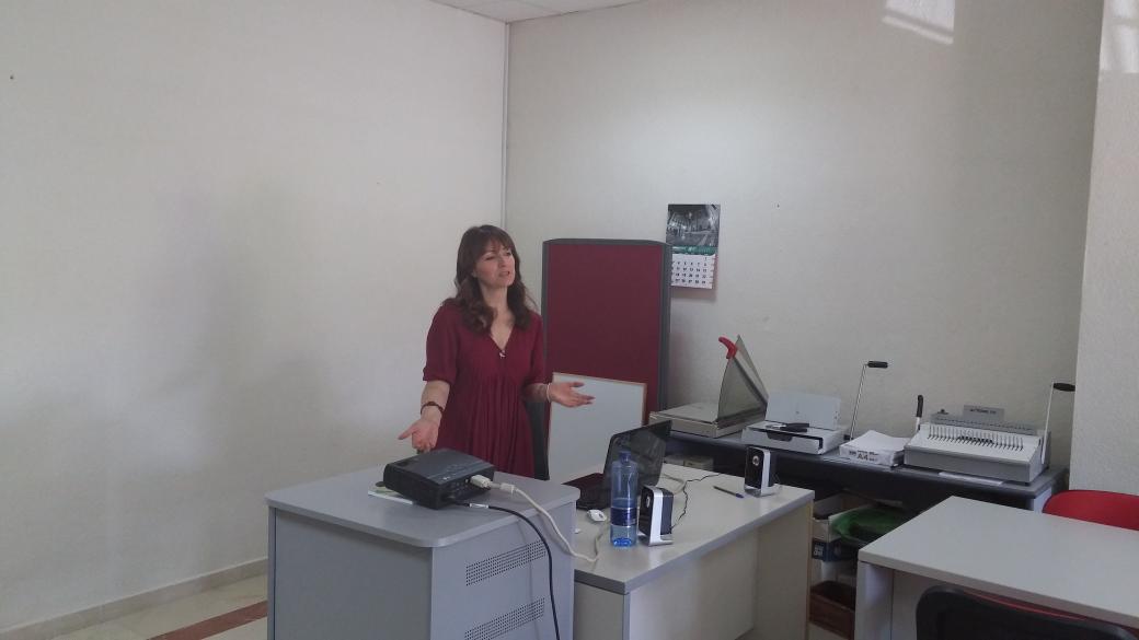 TurisMOntes's tweet photo. Hoy en la sesión de presentación de Servicios de Empleo para el grupo de PREPARA. #MontesOrientales http://t.co/jCHSzpuqFp