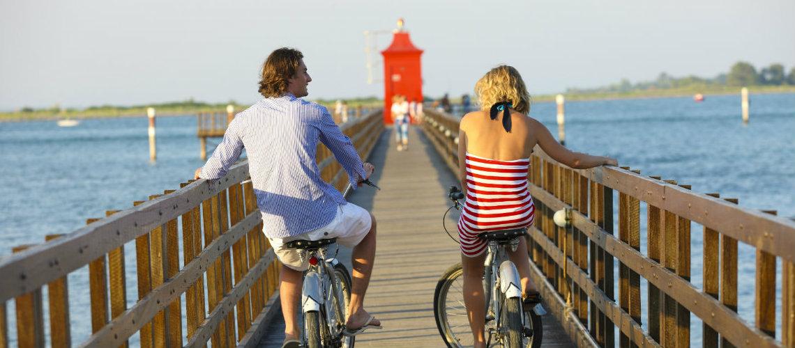 LignanoSabb's tweet photo. Siete curiosi di conoscere gli hubby di #Bluewago che sbarcheranno a #Lignano per scoprire la località? #MyLignano http://t.co/V93yZybgrj