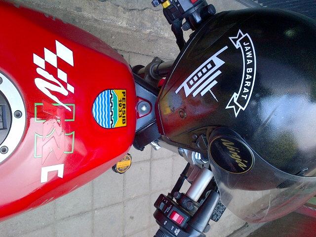 raya9861's tweet photo. Lama ah. At home sony anggara #kipsdelay http://t.co/yJ1dqyfpHn