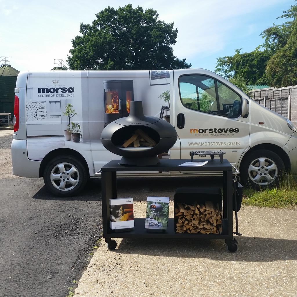 morstoves tweet media