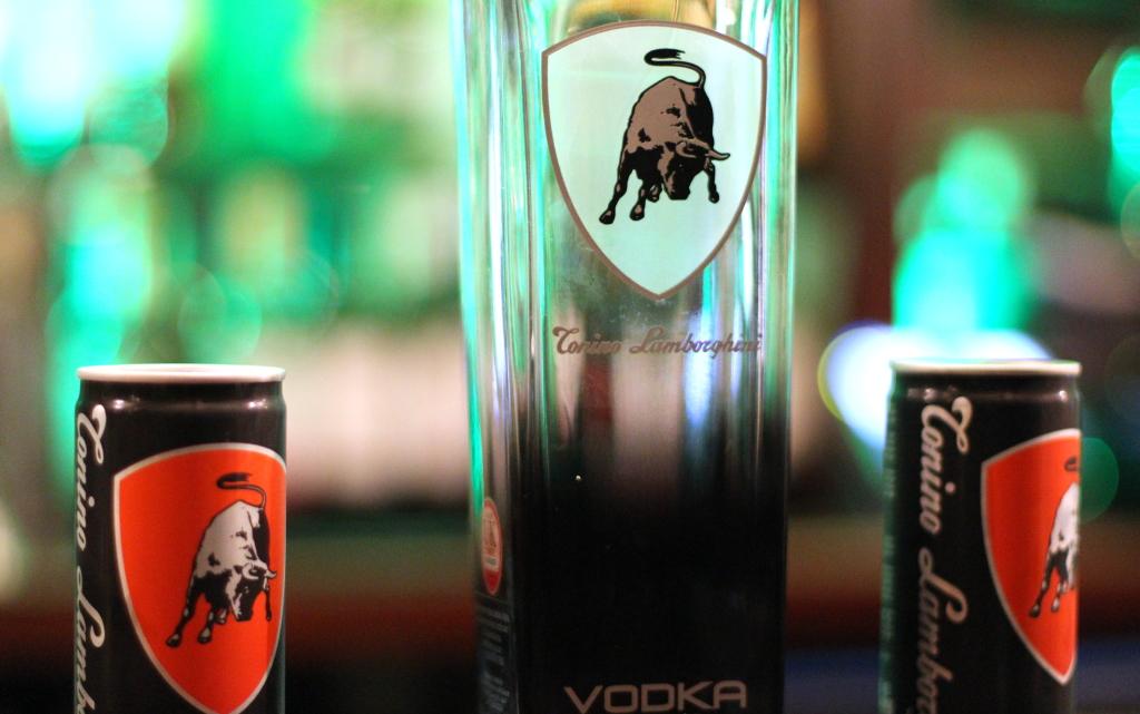bancegrp's tweet photo. #HappyFriday! We already know we'll be celebrating the weekend later with some @TLVodka_UK #Luxury #Vodka #Weekend http://t.co/HJ3Qp8KZpp