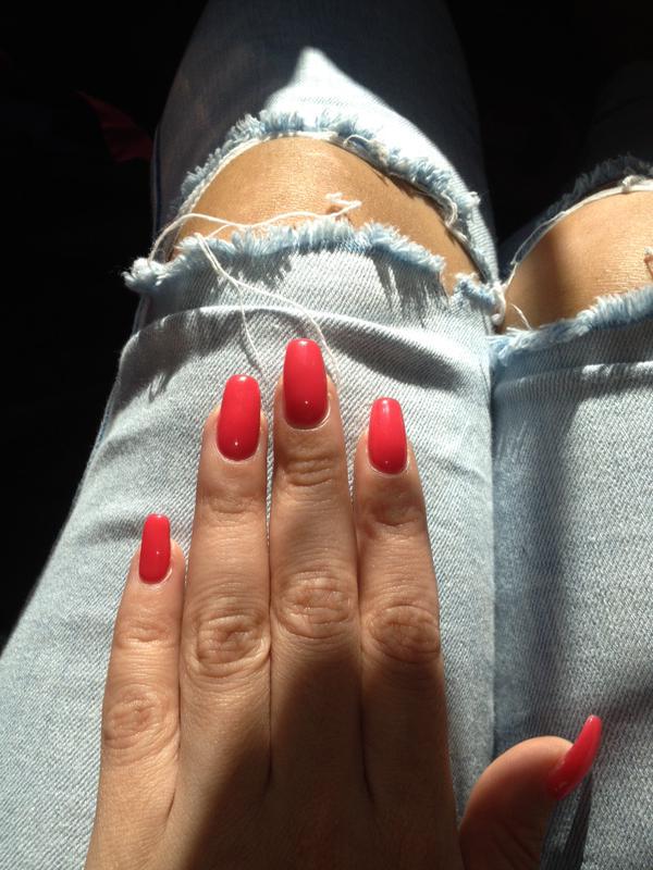 db_SalonAcademy's tweet photo. Love these #shellac nails by #dbNAILS expert Niamh! No acrylics just our exclusive ACRY-GEL treatment #lobsterroll http://t.co/SGUvoL8mb9