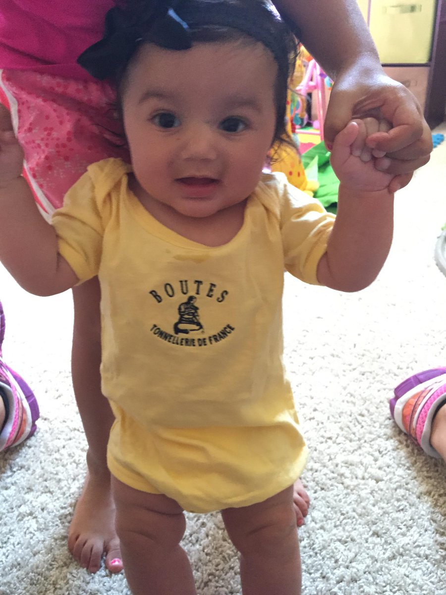 boutescooperage's tweet photo. Everyone loves #Boutes. Even the little ones! http://t.co/52V1q1oebM