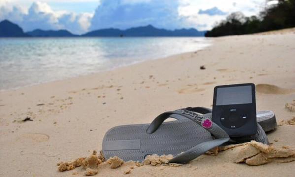 Name YOUR Song for the Summer 😎 #FridayFeeling