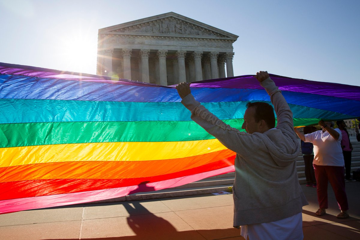 SalilShetty's tweet photo. Love just won! #historic
http://t.co/QEDlBmkTvg http://t.co/gHVqa40UIE