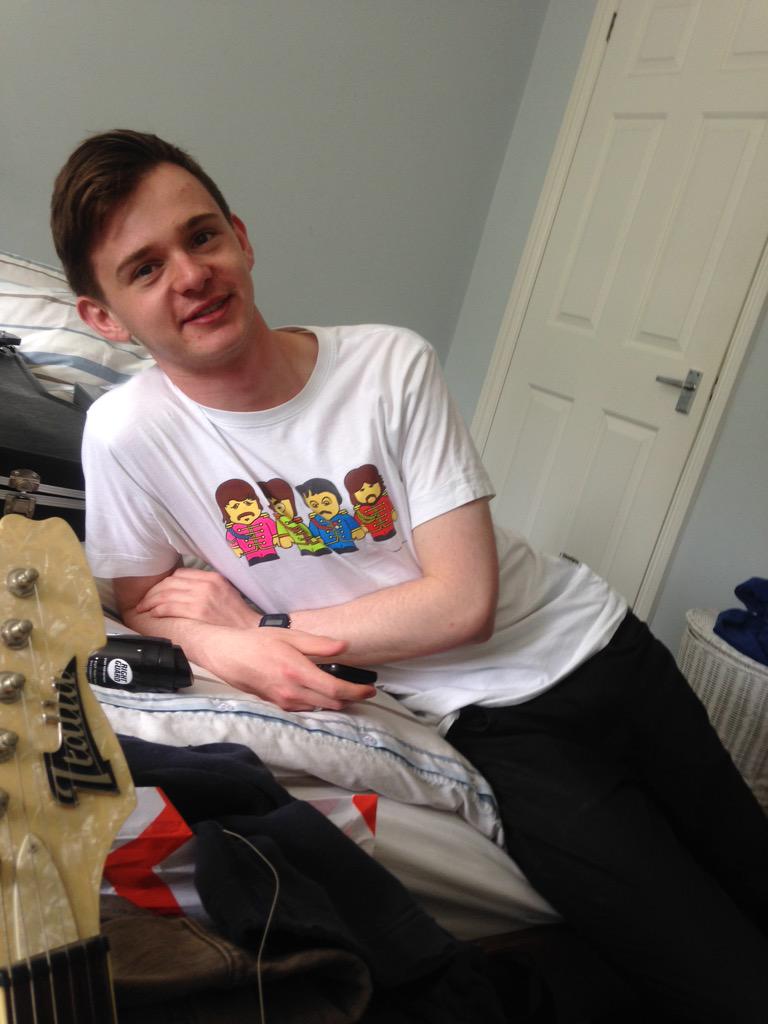 Single and ready to mingle, ladies.