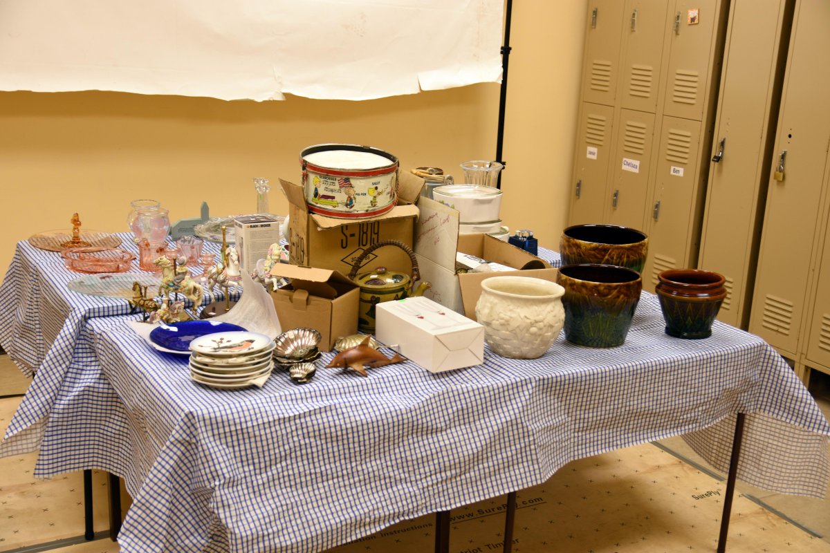 CentreCoPAWS's tweet photo. Spread the word! Our Yard Sale is going on today &amp; tomorrow 9 am-3 pm! http://t.co/gDwoZy3lzl http://t.co/G2ldNxMJBx