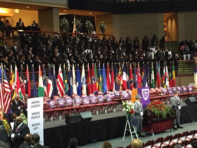 repdonnaedwards's tweet image. Honoring and celebrating the life of Sen. Clementa Pickney #WrongChurch #WrongPeople #WrongDay