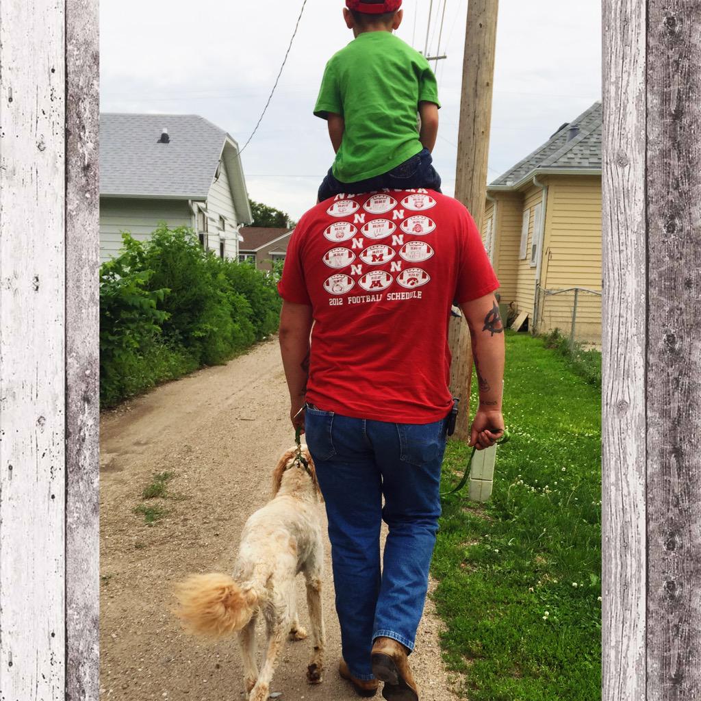 thebombdotcom20's tweet photo. Even when lil man isn't feeling good dad always makes him so happy. I'm so blessed to have these two💚 http://t.co/VZ0Vz7skvC