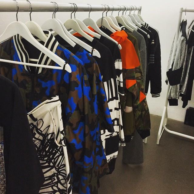 NOTJUSTALABEL's tweet photo. 👌🏼original colour and fabric combinations at #VintiAndrews #NJALman #NJALtravels #SaraSho… http://t.co/hJhtKkdtQY http://t.co/WbS0Yzwhtl