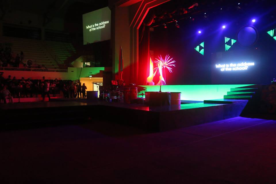 USG_USLS's tweet photo. The road to Aventura will officially open in 5 minutes. 
#USLSAventura
#FreshmenNight2015
#KAYA http://t.co/GQ3OhqPu3O
