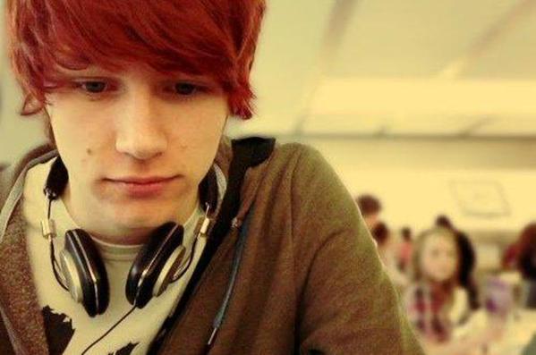 Karakter pecinta Musik Up-Beat versus Slow begini!

bit.ly/1yY3QsB