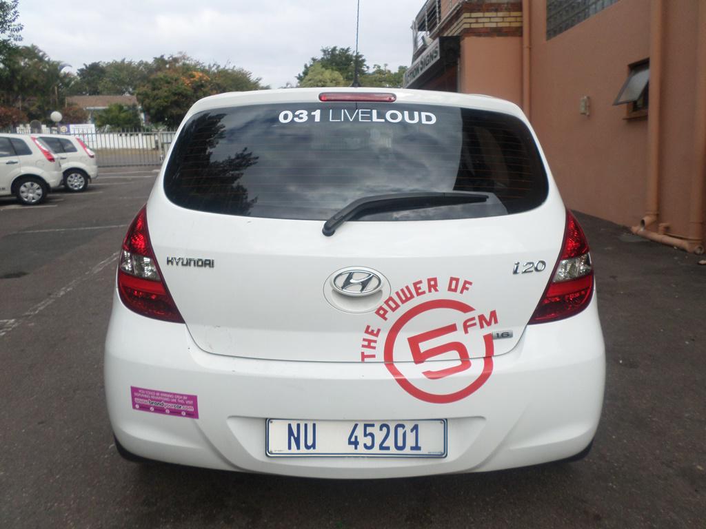 theSALTrewards's tweet photo. 3 Days to find #InfluenceMarketers & brand their cars in time for @5FM's #031LiveLoud Campaign? Easy peasy :) http://t.co/XwkX1Bm5NG