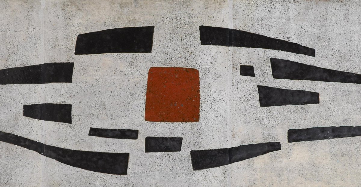 ChastelMarechal's tweet photo. Between painting and ceramic, a coffee table by #AndréBorderie, in the 60's. http://t.co/yYgiVFhbfY