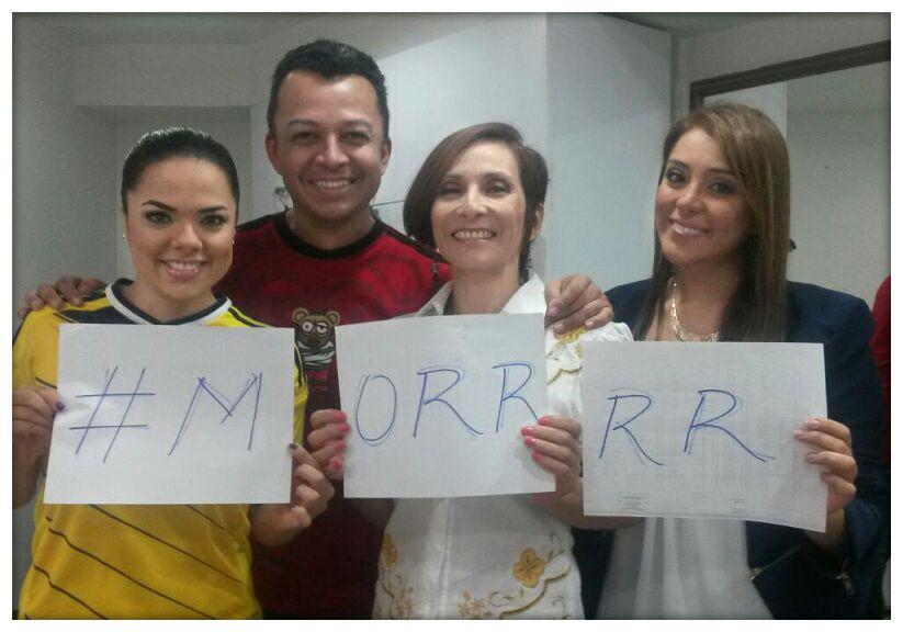 Nicoleusma's tweet photo. "@aliciasarmiento #Morrr Mensaje d pronta recuperación @turco_rivas @Nicoleusma http://t.co/x2iyvCviKw"Saludo @TPNoticias @TelepacificoTV 😂