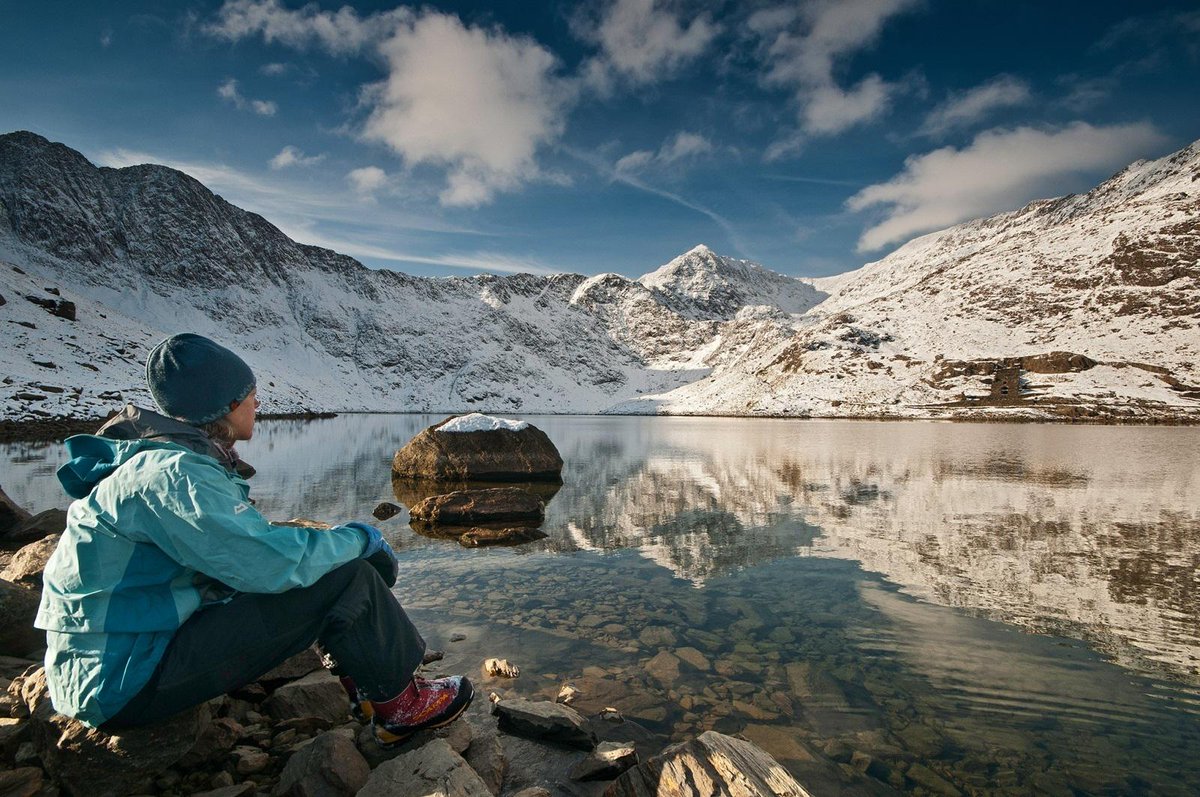 The #RWC2015 trophy visits the majestic Mount Snowdon in #Wales today bit.ly/1Lzmxx0