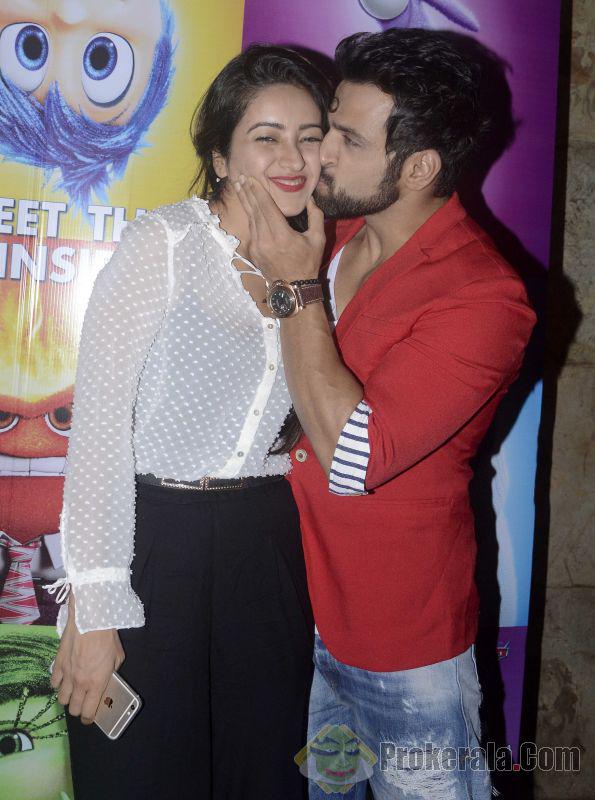 Embedded image permalink