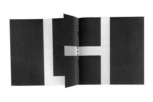 En diffusion exclusive The A-Z Book de #ThomasOckerse, un #abécédaire créé en 1969 à l'origine pour le #moma.