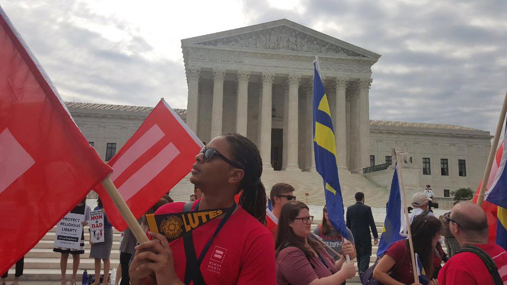 dcenterPLU's tweet photo. dCenter Alum @2bsignificance celebrating one more step toward the humanization of all http://t.co/J8ohNK7vjk