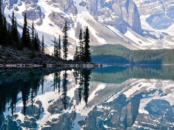 _Paisajes_'s tweet photo. El Lago Moraine, Canadá. Naturaleza en estado puro. http://t.co/PuQ7w6cODP