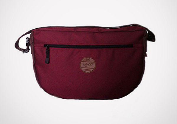 saysindo's tweet photo. New arrival: red maroon sling bag, with Notebook case and Gadget case // now available! http://t.co/AVg6TQMdYx