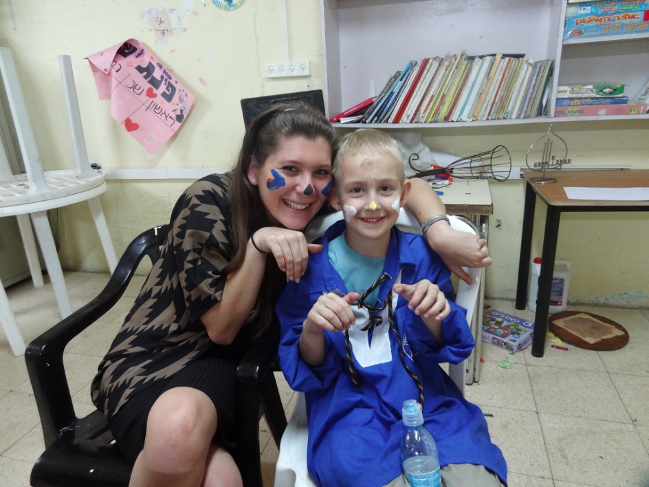FriendsofTsedek's tweet photo. Pics from @FriendsofTsedek's Ashkelon Children's Village, Beit Shemesh &amp; Ramla Centers in #Israel! #SupportIsrael http://t.co/9no3GdBuDr
