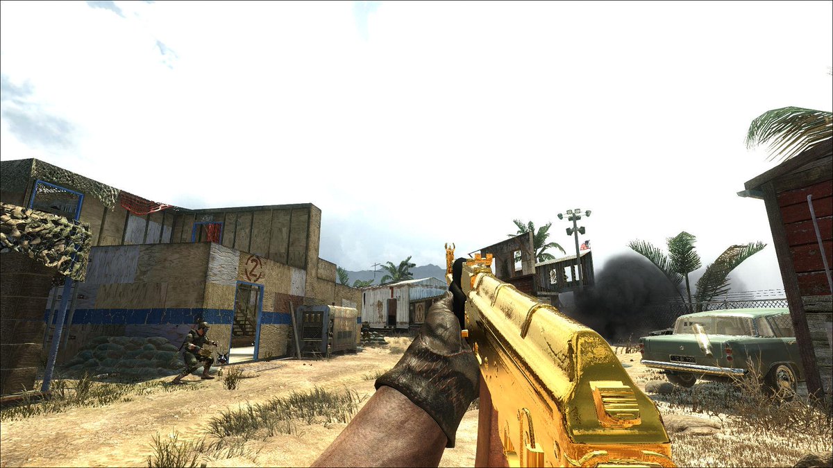 Lukroh's tweet photo. RT For BO1 Gold Camo 
Fav For BO2 Gold Camo http://t.co/np2Fz1WqpW