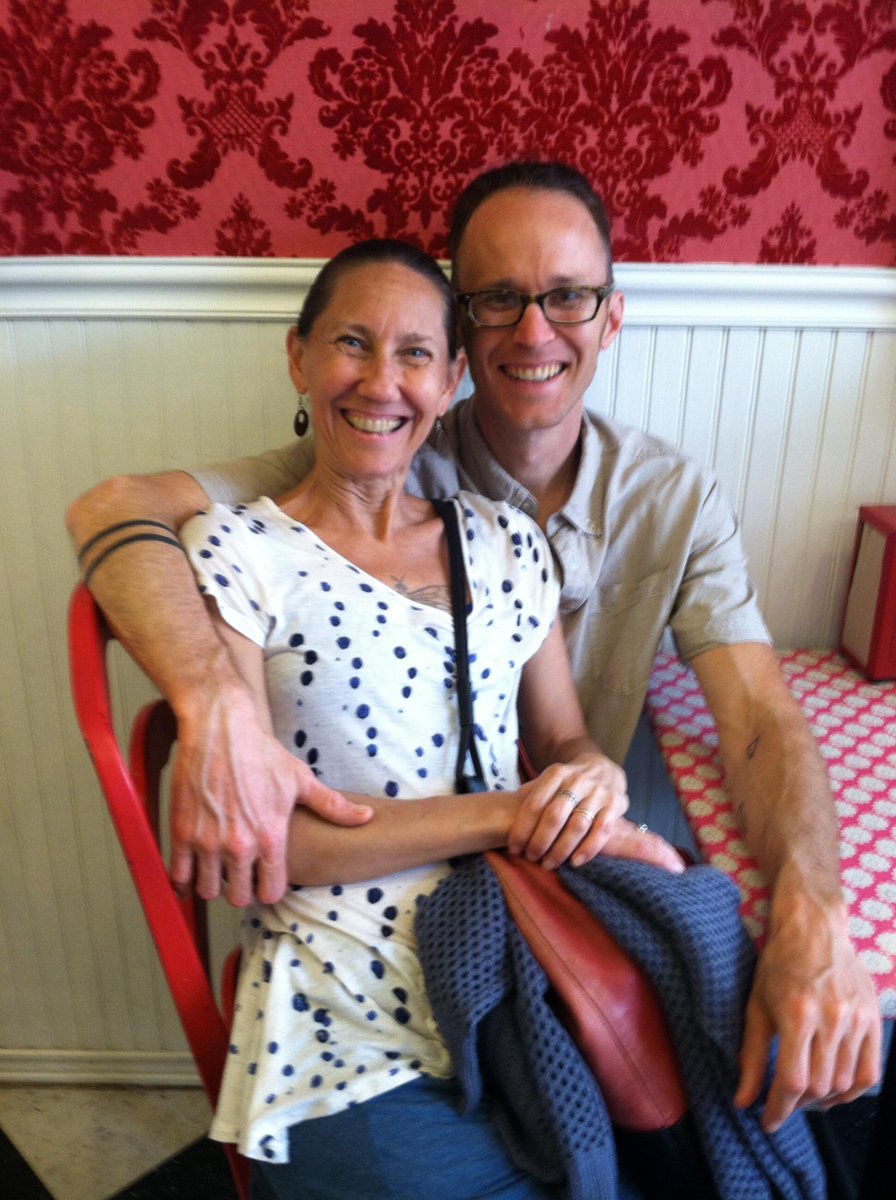 Any Indiana residents? Here we are getting ready to enjoy a Flying Cupcake on Mass Ave. &amp; they have vegan cupcakes!