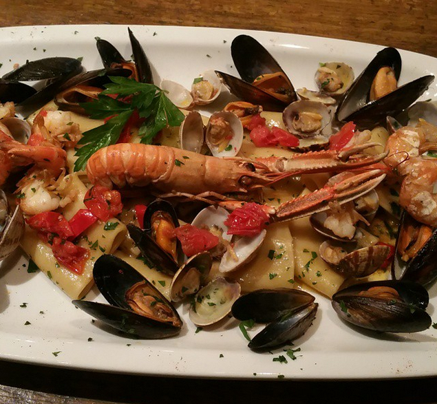 Beckenham's tweet photo. Book your table tonight for amazing Italian food @SaporeV in #Beckenham http://t.co/s3epTq1jQA http://t.co/SsgnxjmDeU