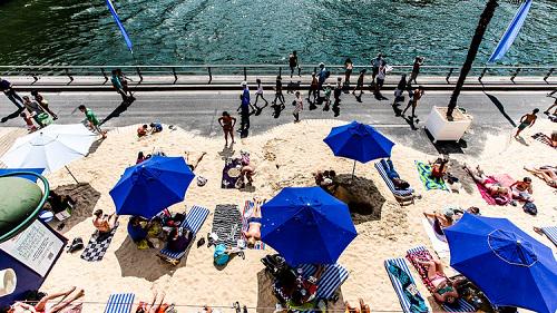 HelloParis17's tweet photo. À partir du 20 juillet, tous à #ParisPlage ! 
http://t.co/yiP5OIyrYE http://t.co/Sq5cA8G973