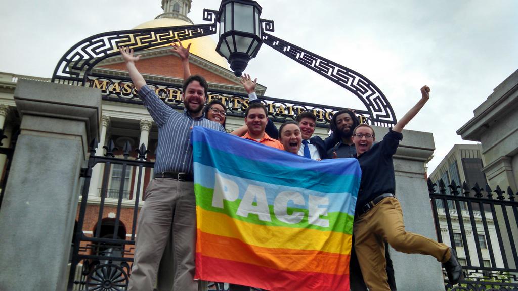 jessiezimmerer's tweet image. @SoniaChangDiaz crew celebrating #MarriageEquality where it all started! Next up #TransEquity #S735! #mapoli #bospoli
